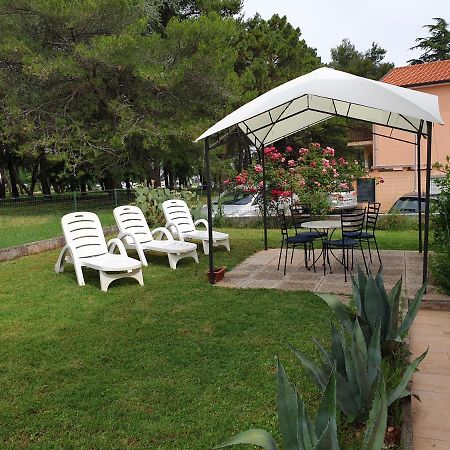 Apartment Frleta Умаг Екстериор снимка